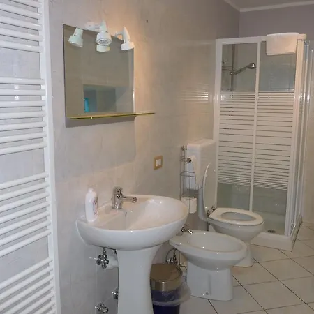 Alojamento de Acomodação e Pequeno-almoço Antica Corte Omegna