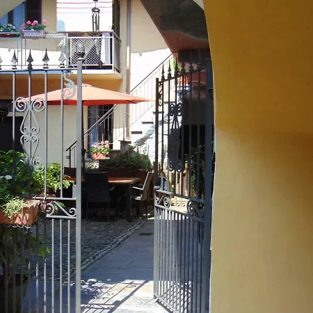 Alojamento de Acomodação e Pequeno-almoço Antica Corte