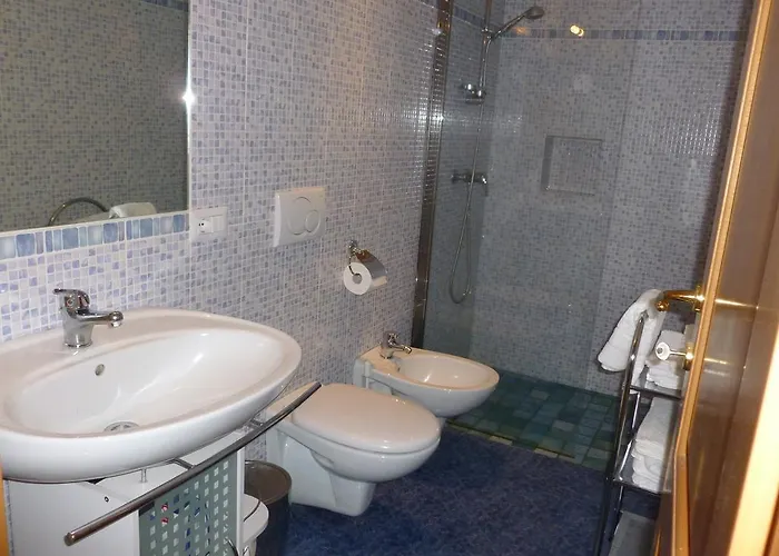 Oda ve Kahvaltı Antica Corte Omegna